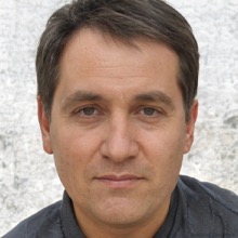 Pierre Laurent, responsable achats industriels