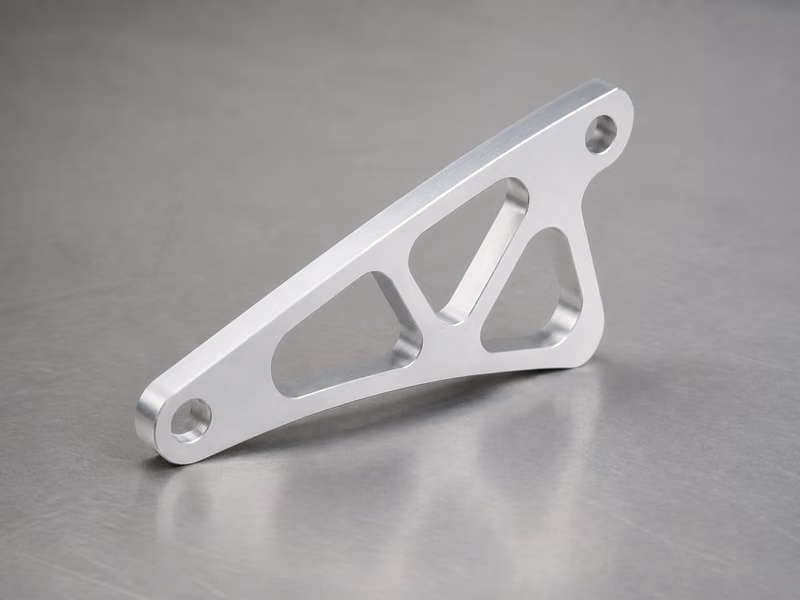 contrôle d’une pièce CNC légère en aluminium